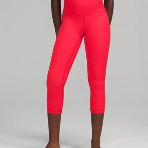 lululemon Align™ High-Rise Crop 21"

Size: 4 
Color: Burgundy/red